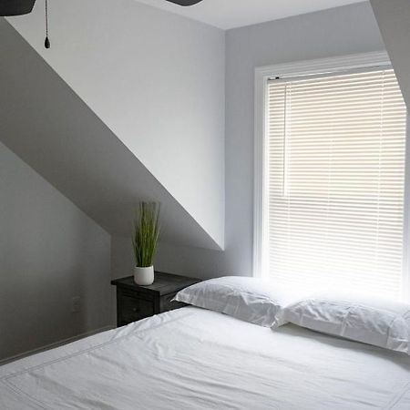 Queen Bed - Boston - Rm 3 Stoneham Exterior foto